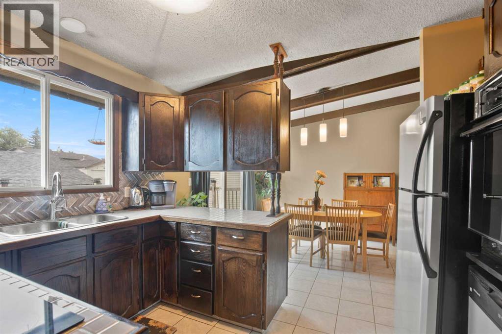 5248 37 Street, Innisfail