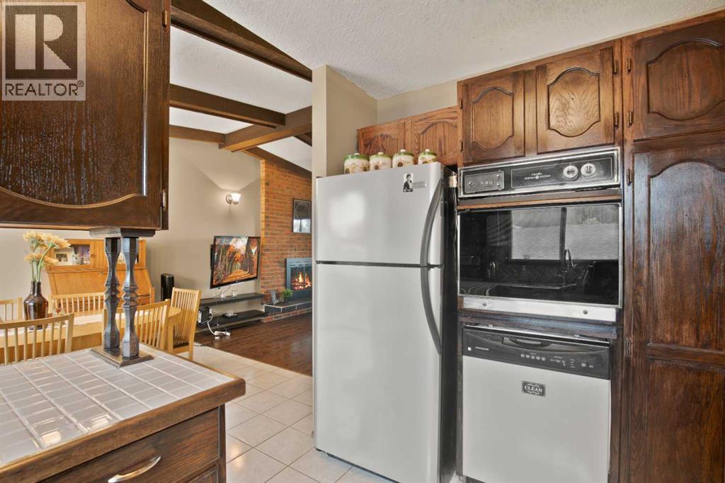 5248 37 Street, Innisfail