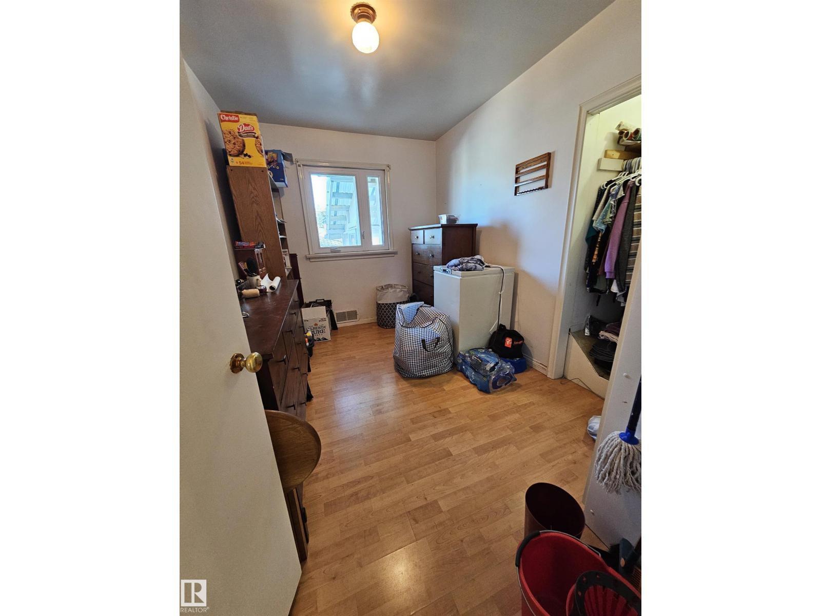 12019 51 ST NW, Edmonton