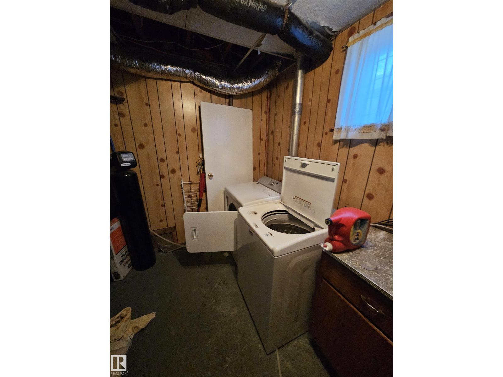 12019 51 ST NW, Edmonton