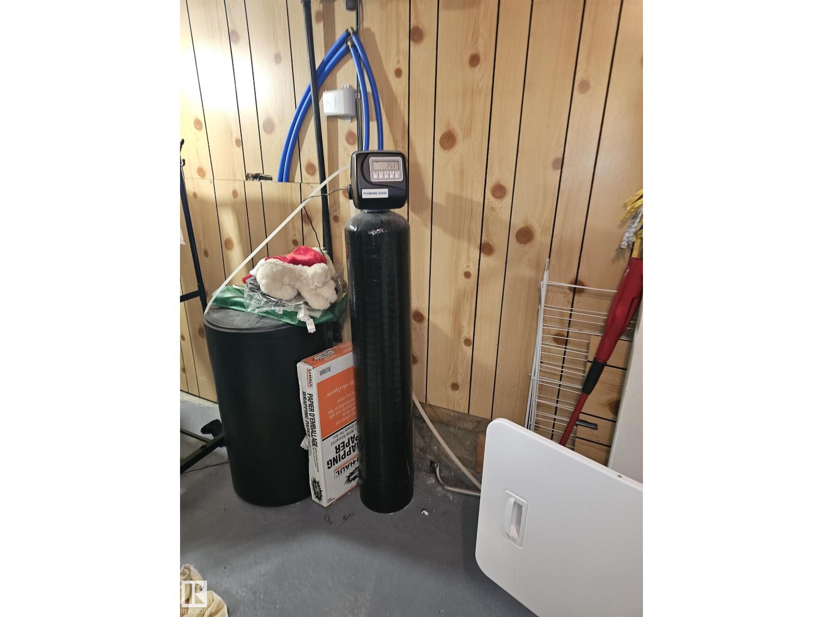 12019 51 ST NW, Edmonton