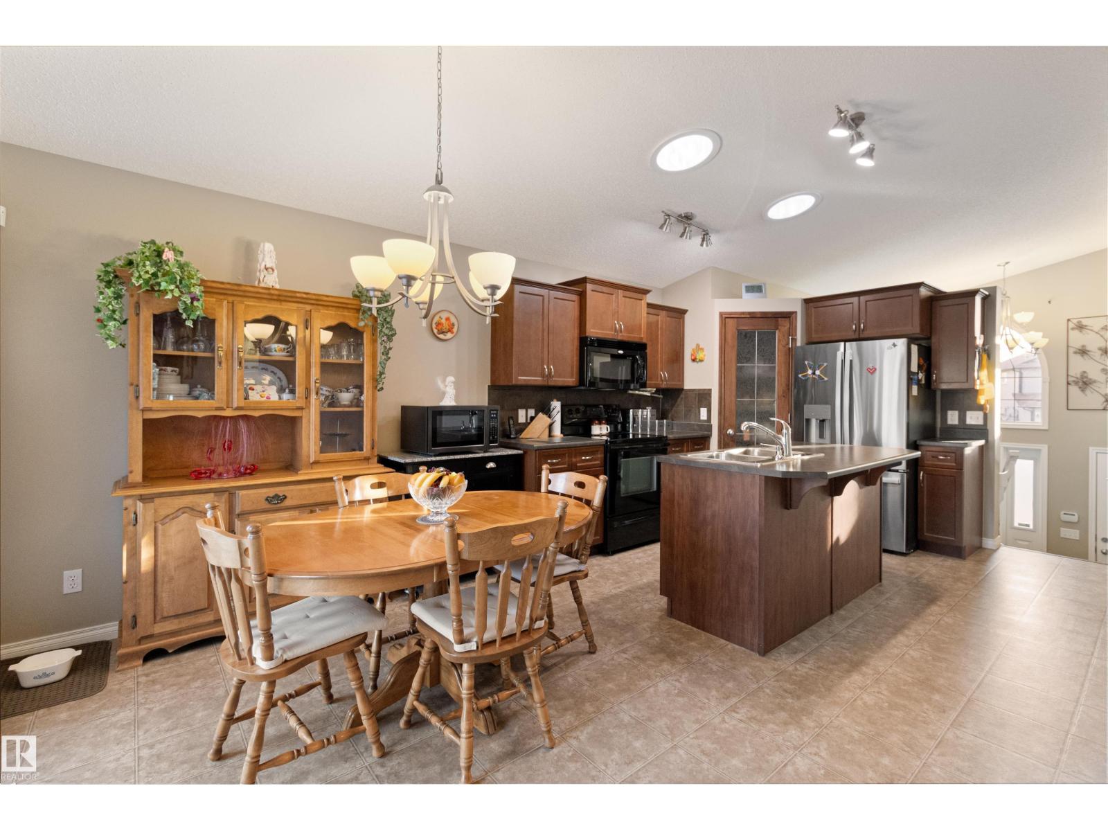 300 FOXTAIL WY, Sherwood Park