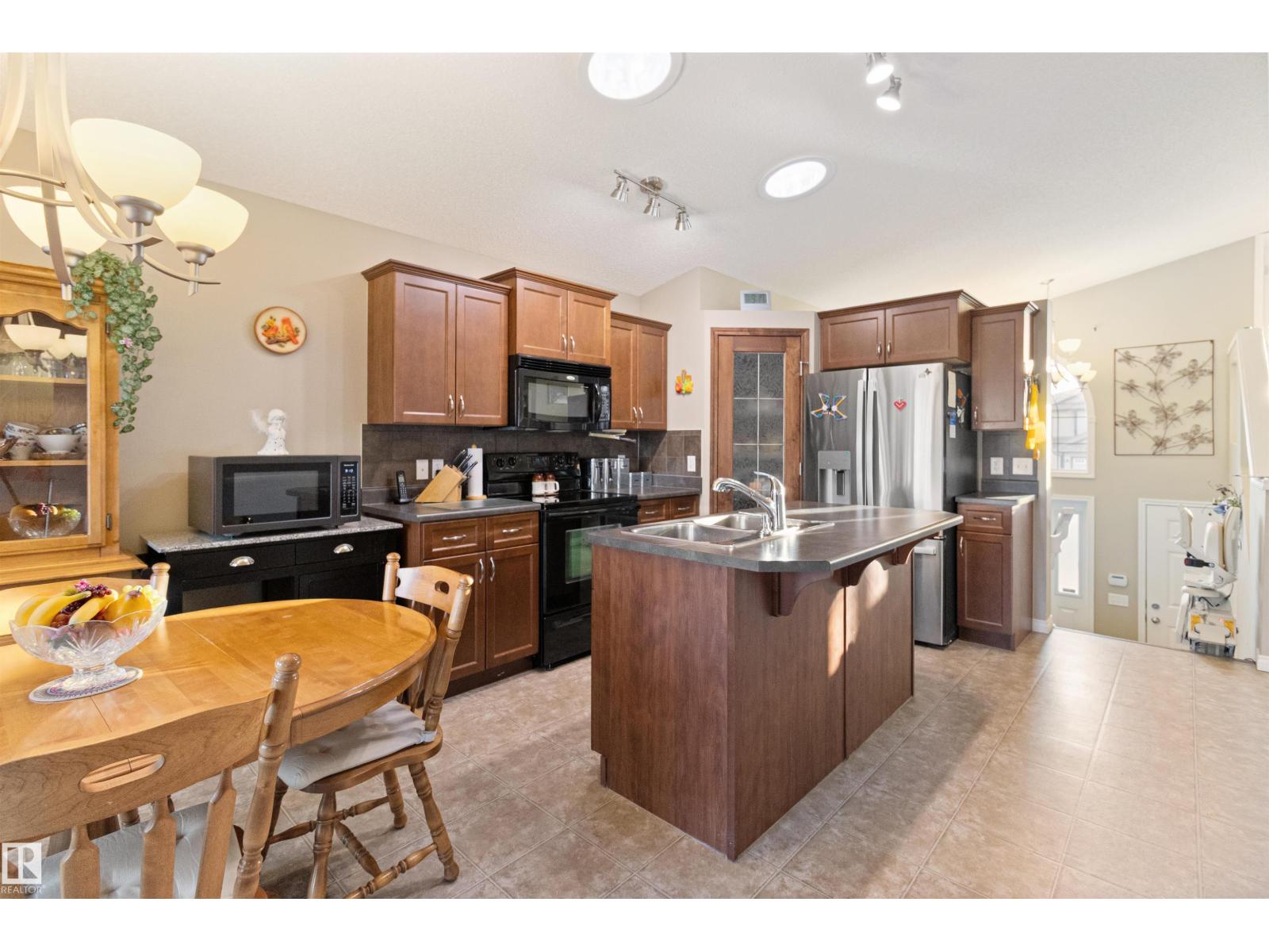 300 FOXTAIL WY, Sherwood Park