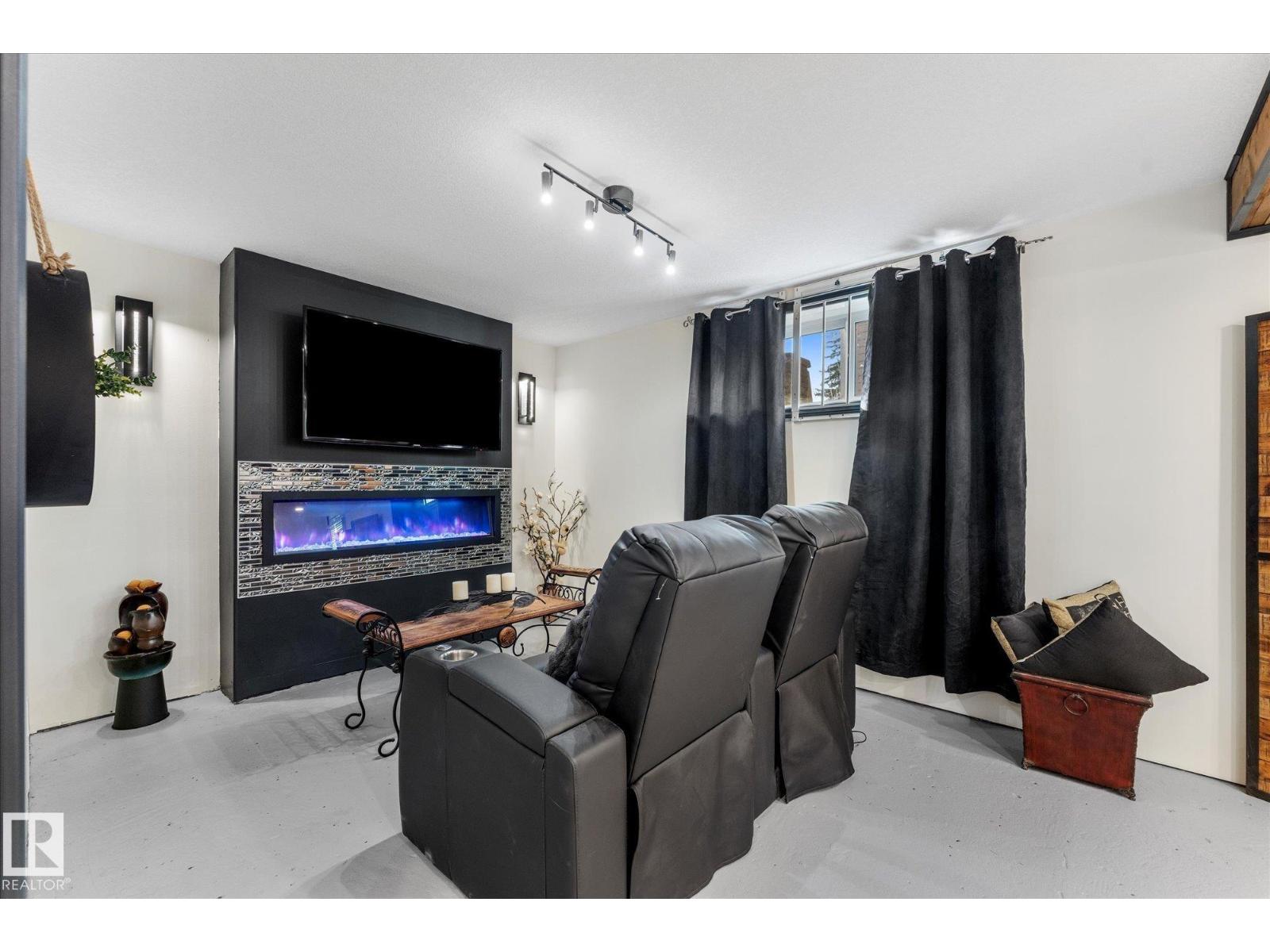 11124 110A AV NW, Edmonton