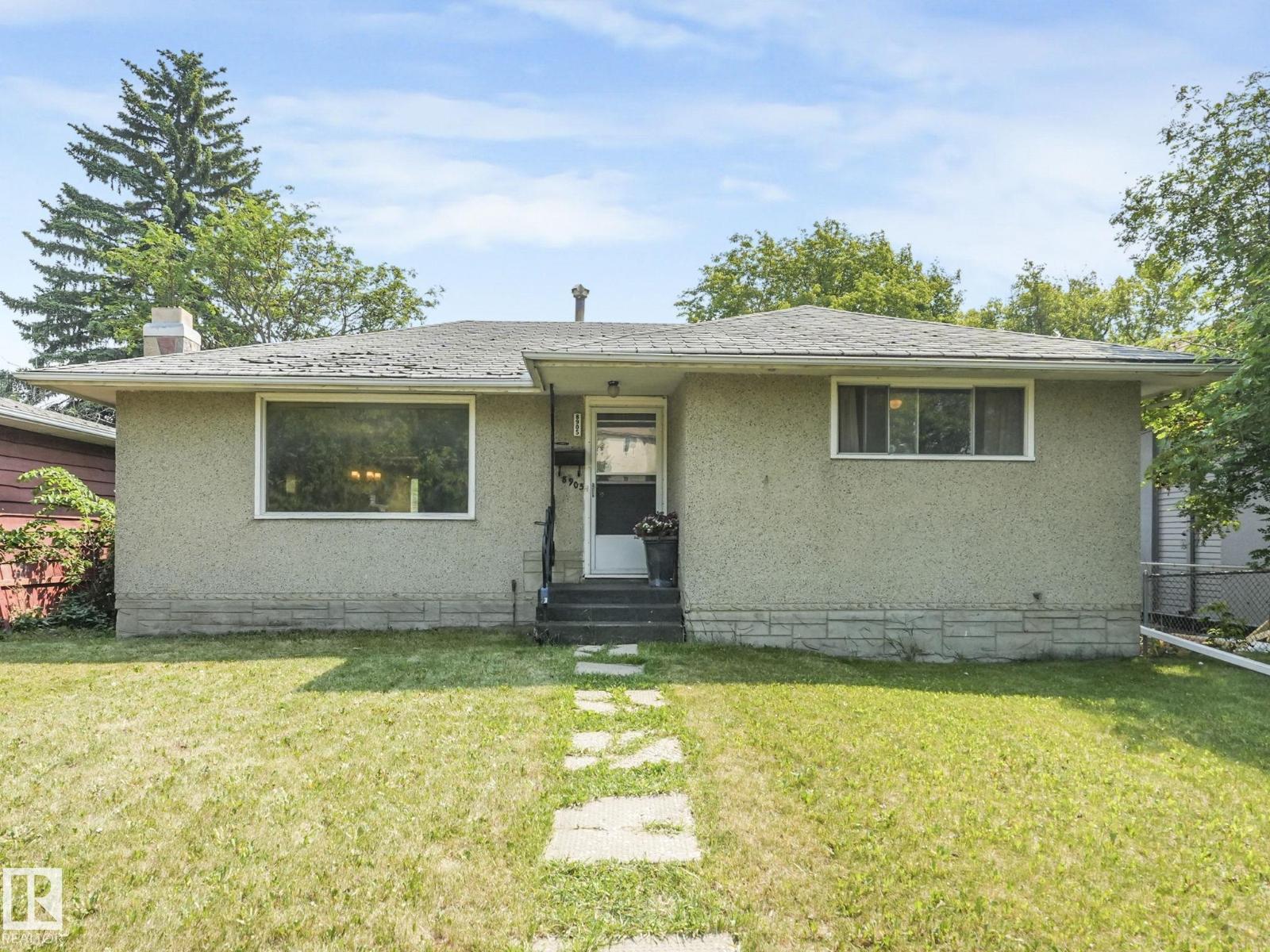 8905 156 ST NW, Edmonton