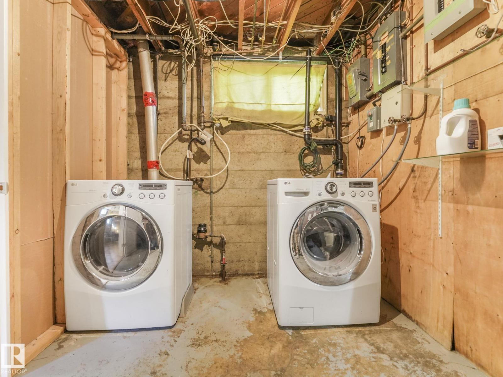 8905 156 ST NW, Edmonton