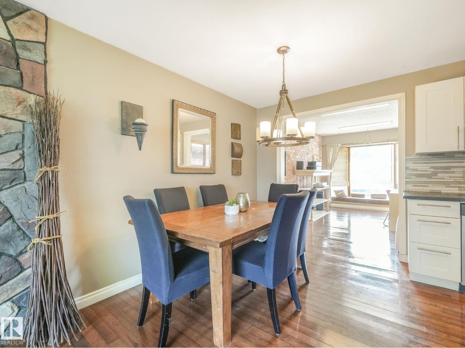 8905 156 ST NW, Edmonton