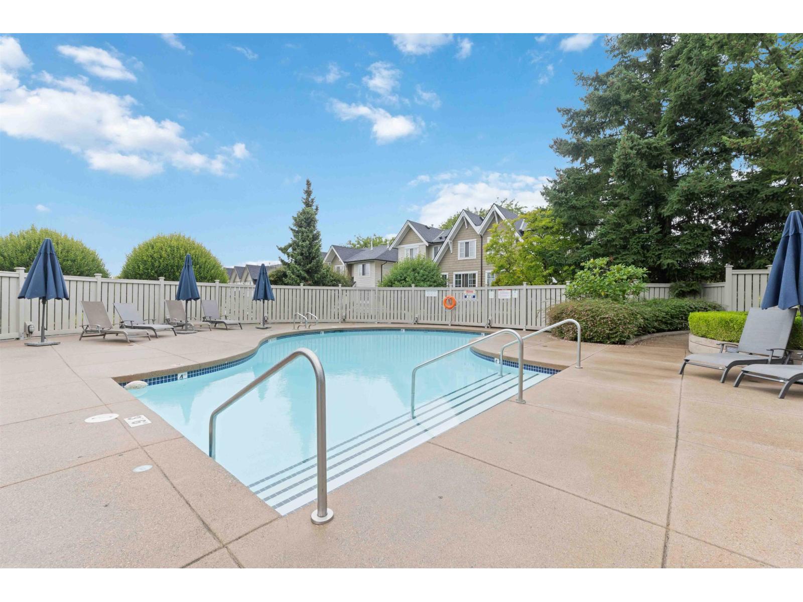 37 20560 66 AVENUE, Langley