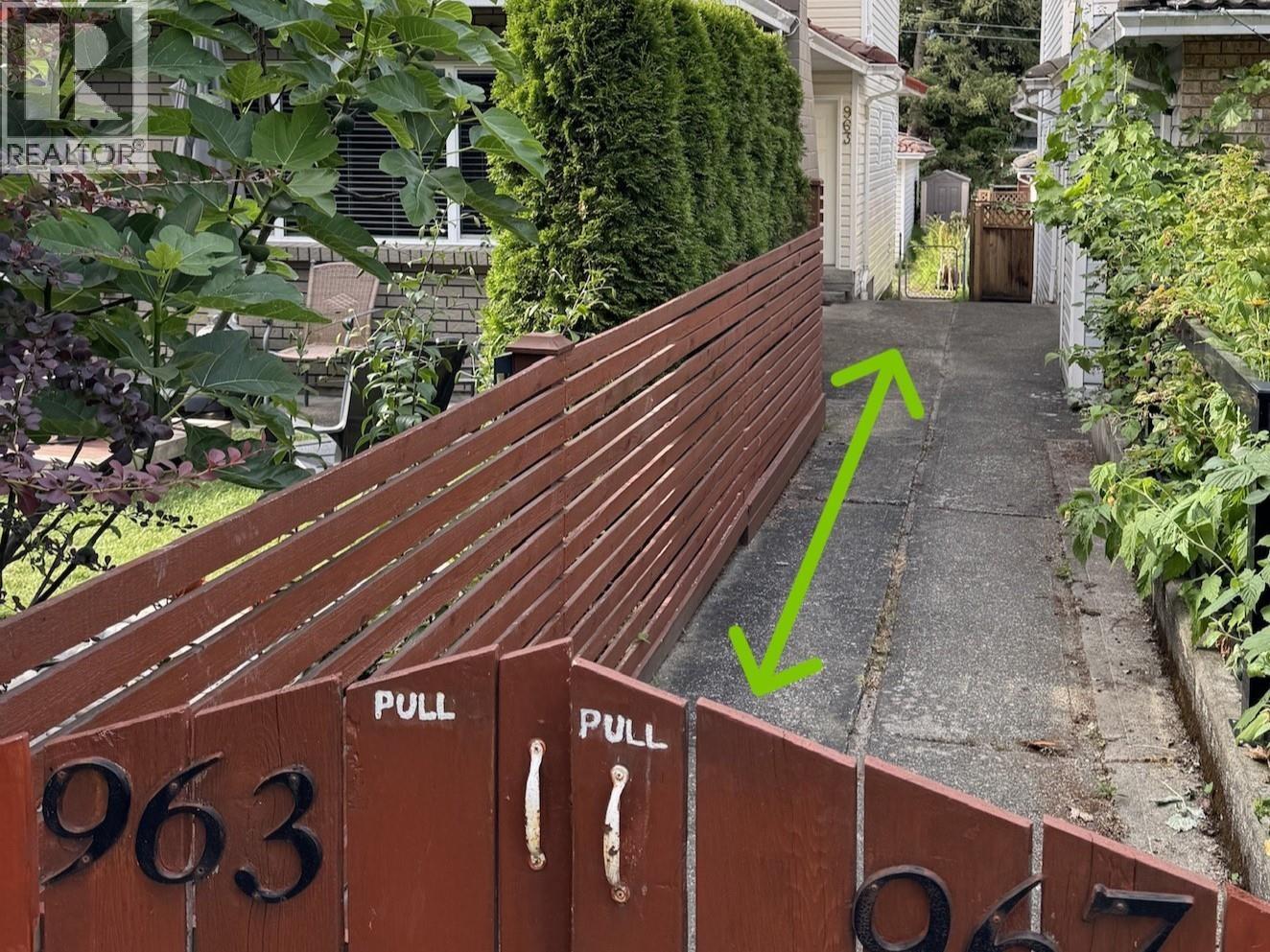 963 E 11TH AVENUE, Vancouver