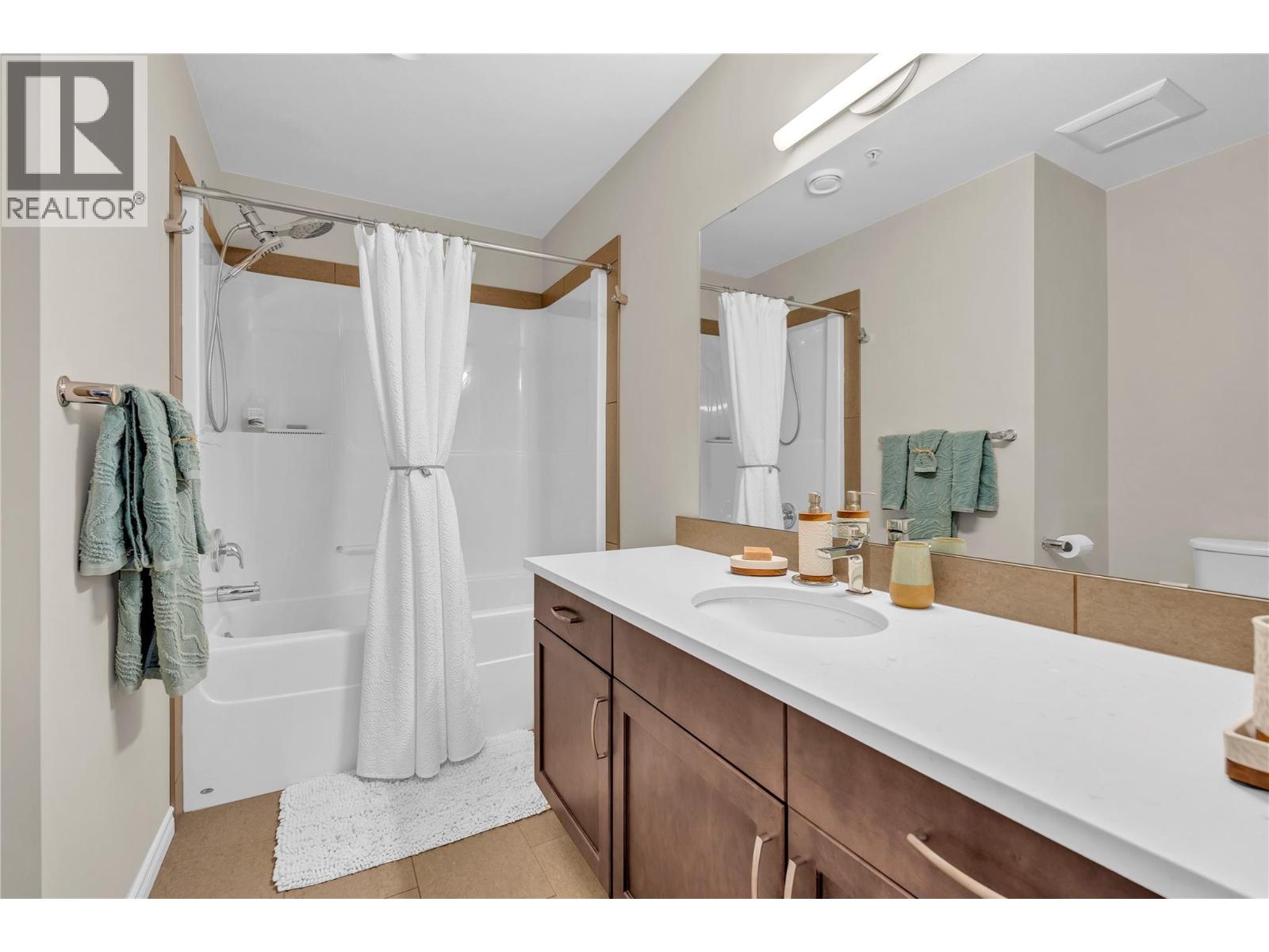 3346 SKAHA LAKE Road Unit# 704, Penticton