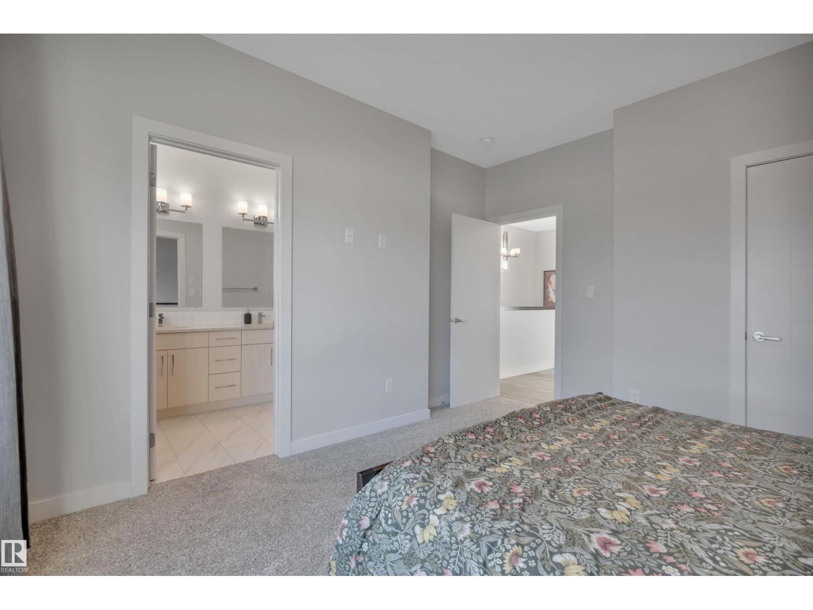 9246 90 ST NW, Edmonton