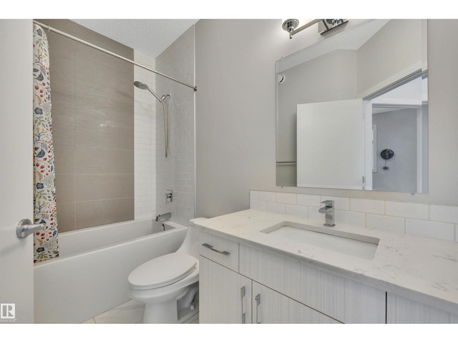 9246 90 ST NW, Edmonton