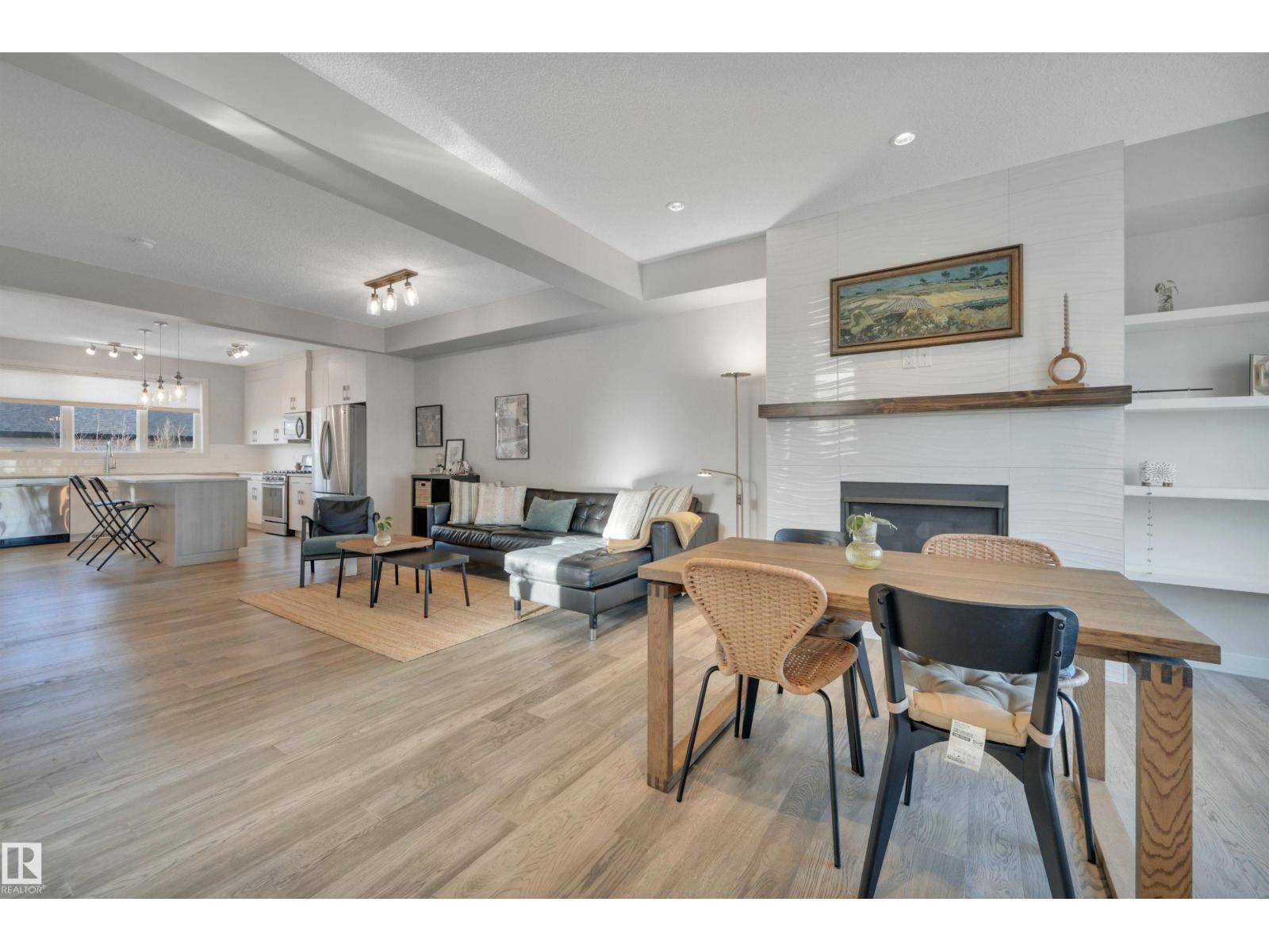 9246 90 ST NW, Edmonton