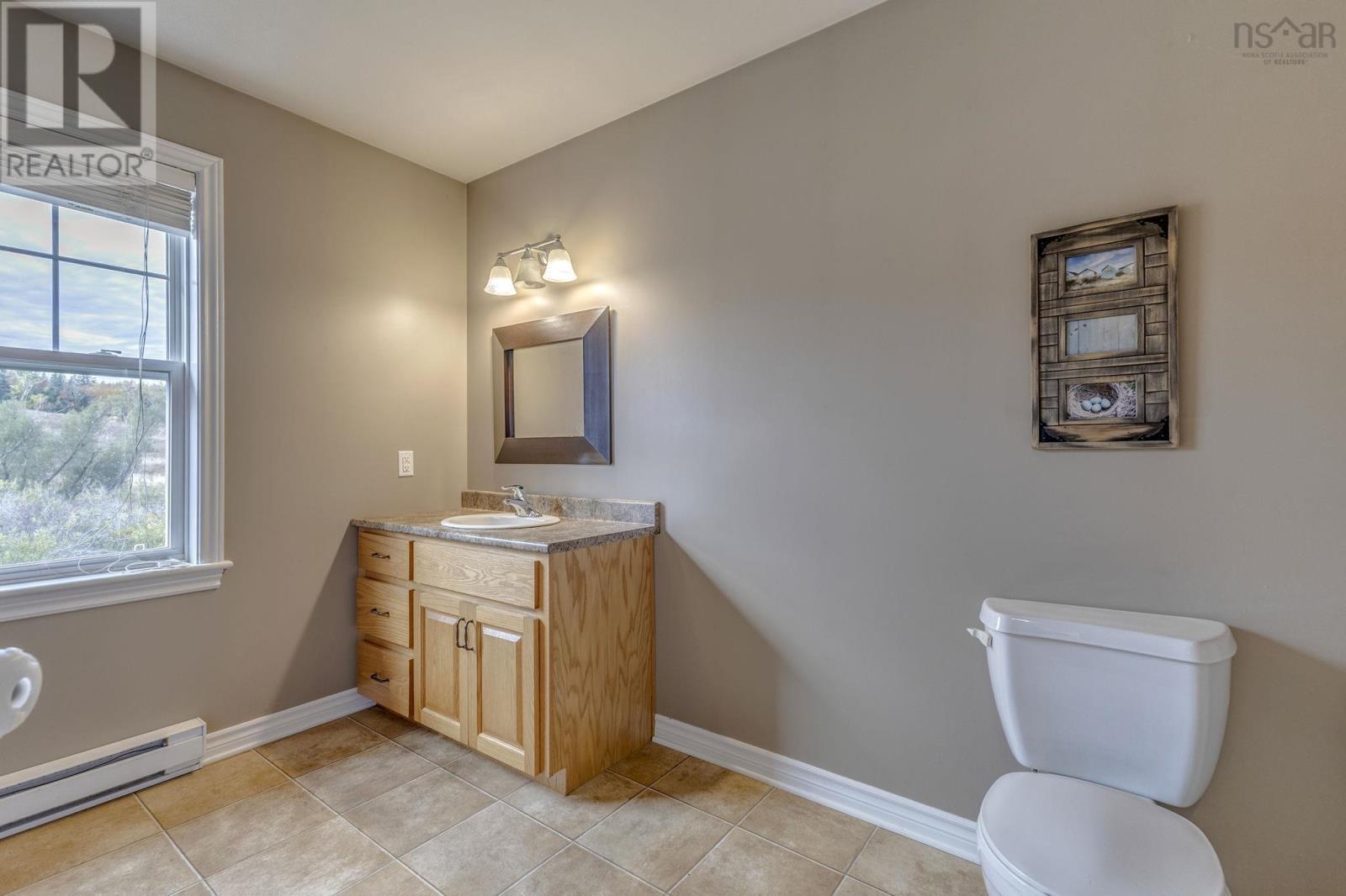 Property 3 of 28 of 228 Greenhill Road