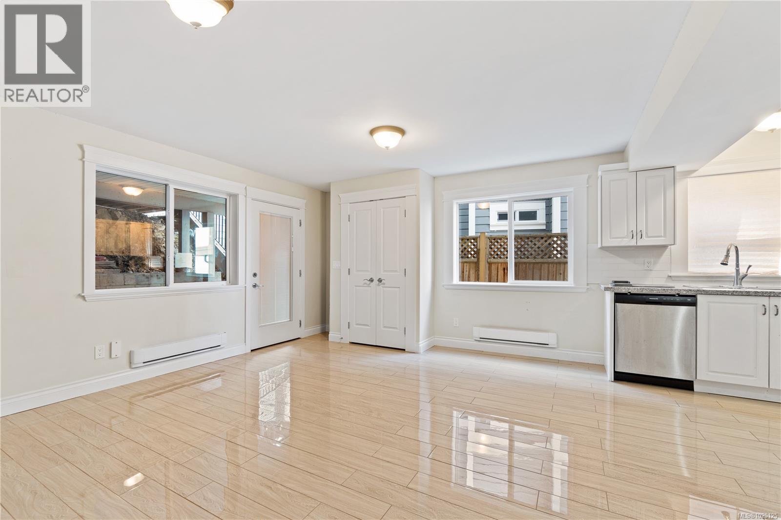 5013 Laguna Way, Nanaimo