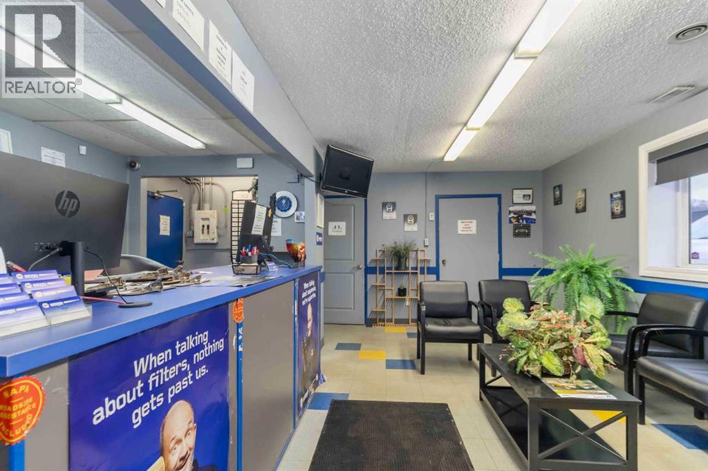 8102 Manning Avenue, Fort McMurray