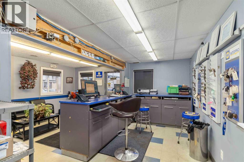 8102 Manning Avenue, Fort McMurray