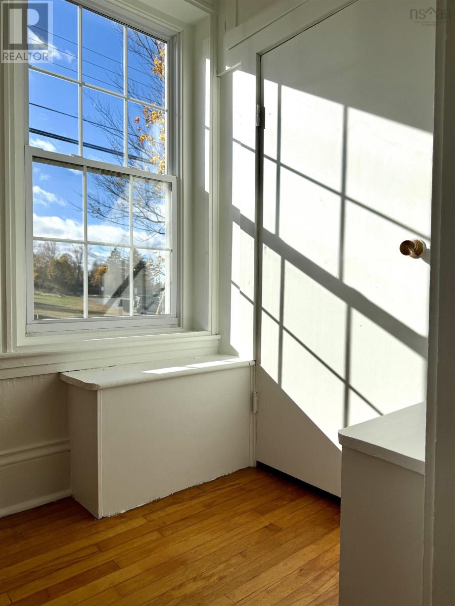 Property 32 of 49 of 190 Church Street