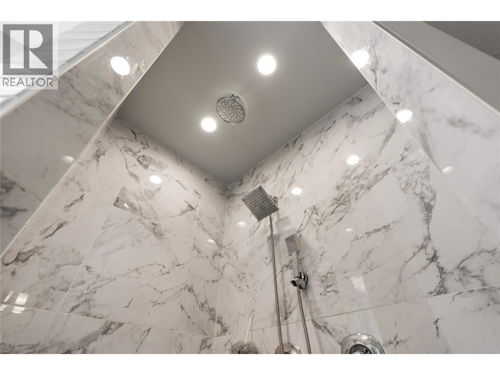  4322 Sharp Road, Spallumcheen