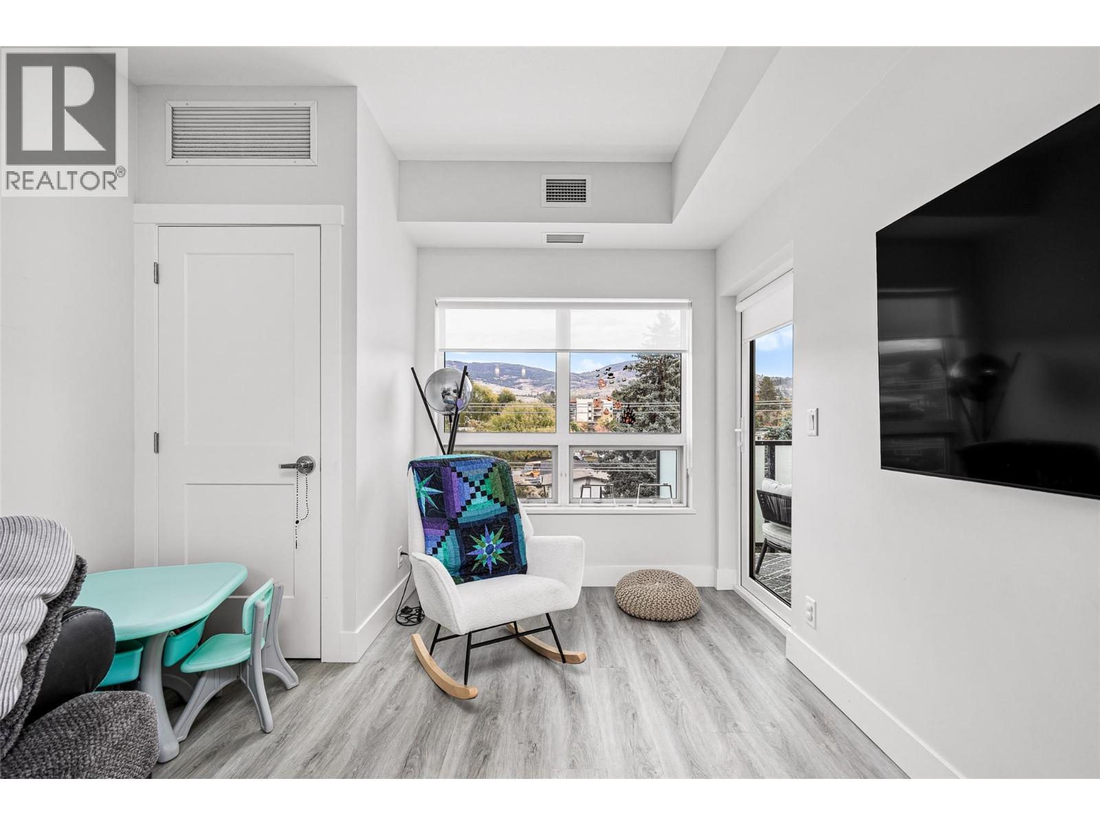 403 191 Hollywood Road, Kelowna