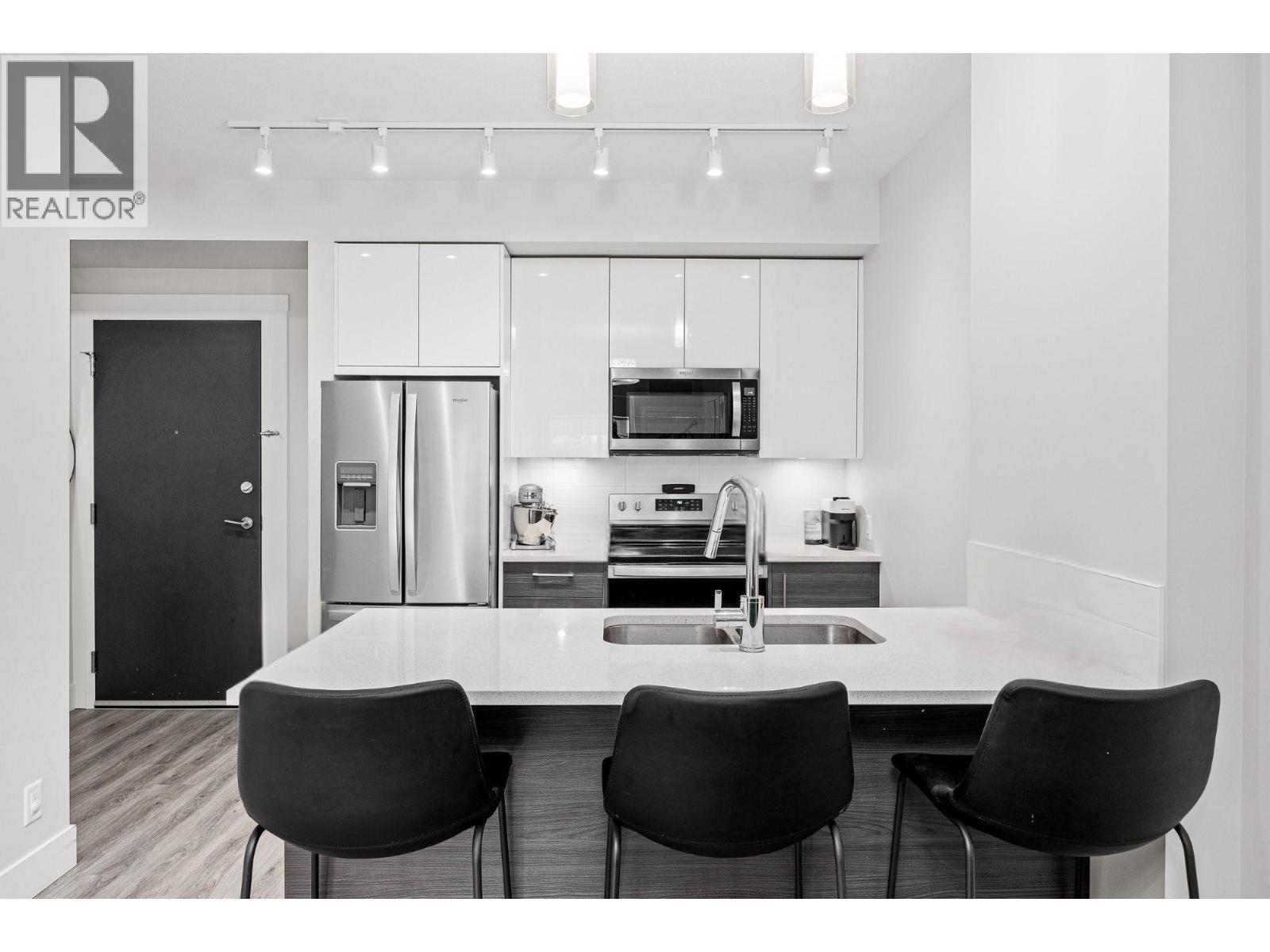 403 191 Hollywood Road, Kelowna