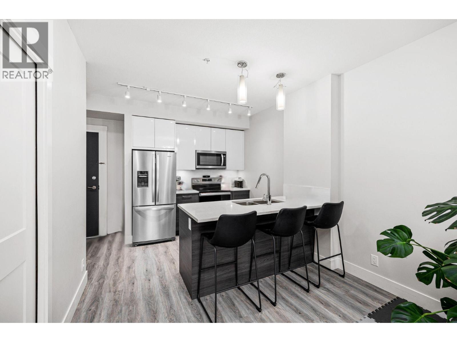 403 191 Hollywood Road, Kelowna