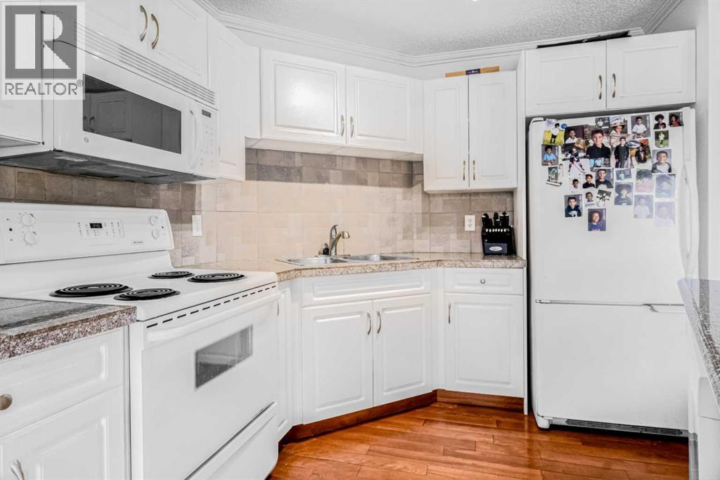 Single Family House for Sale in #  Valleyview Park SE Dover Calgary 