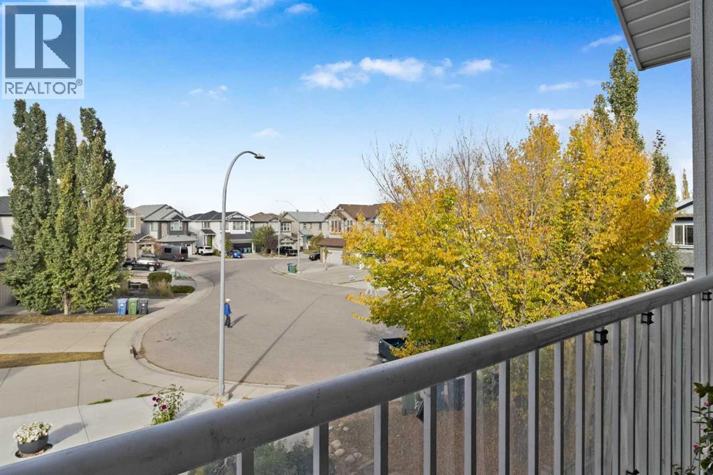 Single Family House for Sale in #  Valleyview Park SE Dover Calgary 