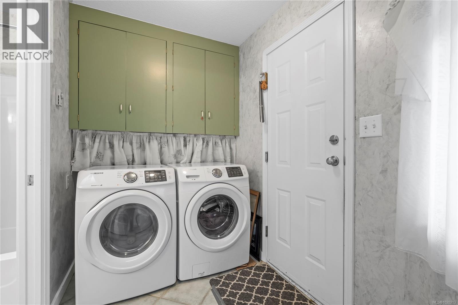 779 Daffodil Dr, Parksville