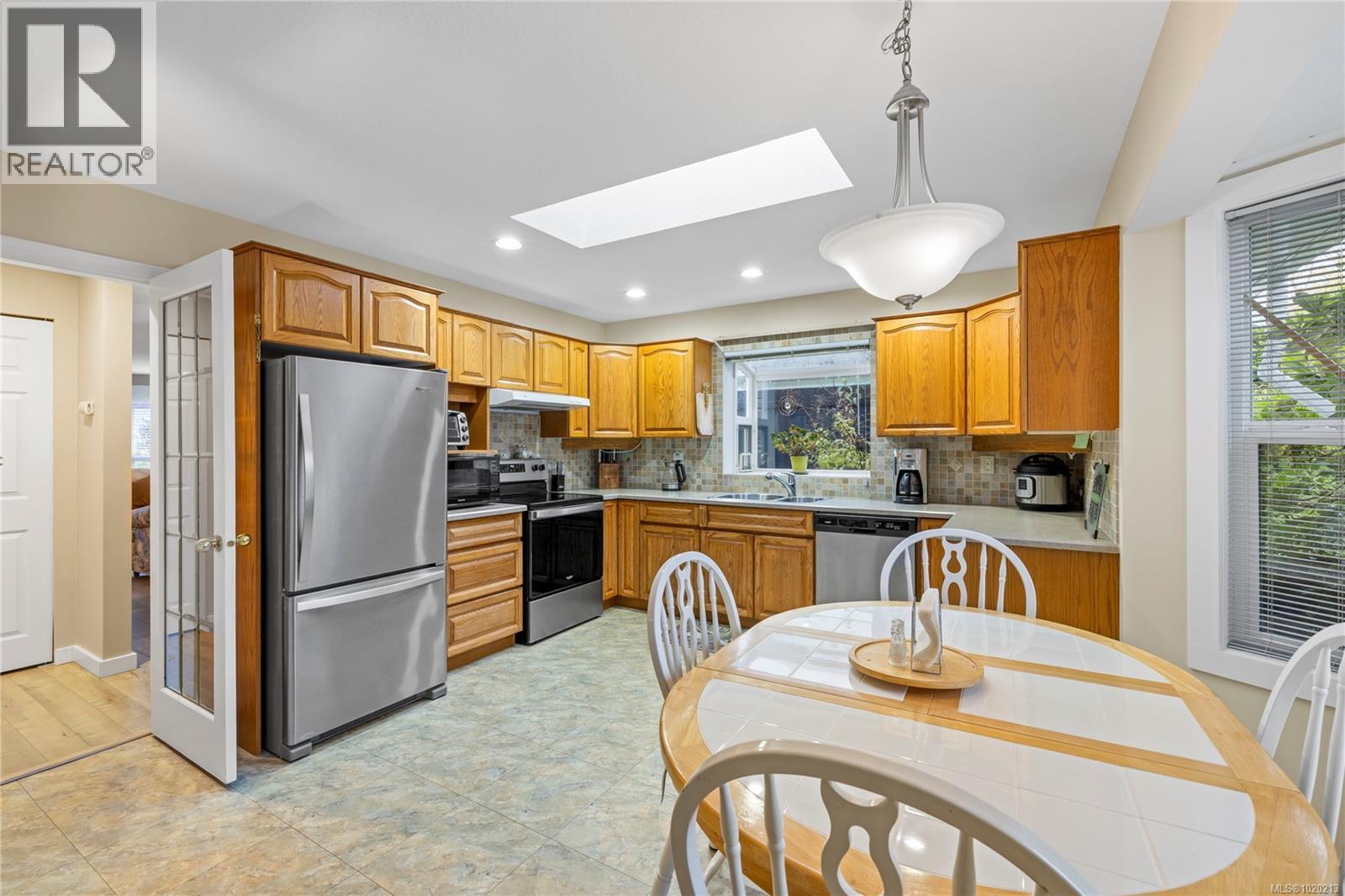 779 Daffodil Dr, Parksville