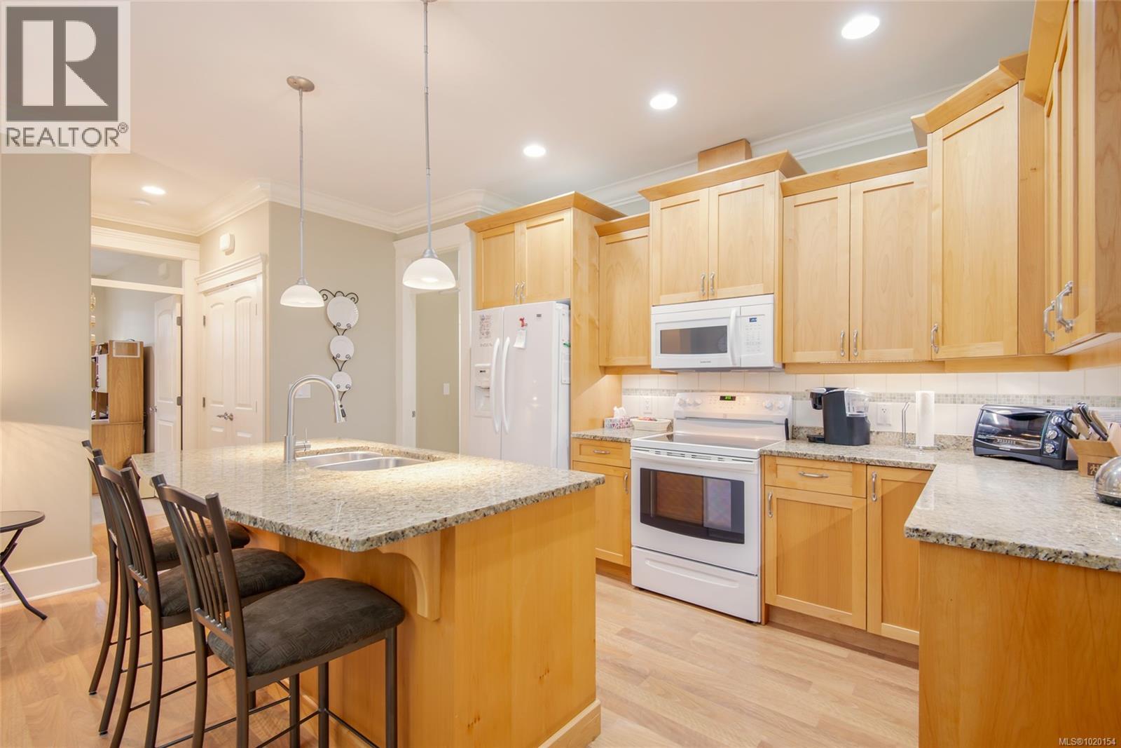 10 3500 McKnight St, Port Alberni