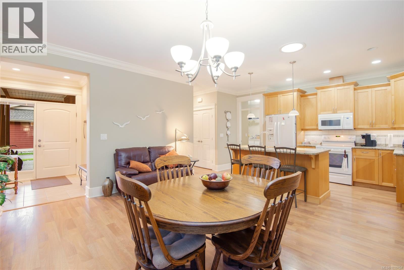 10 3500 McKnight St, Port Alberni