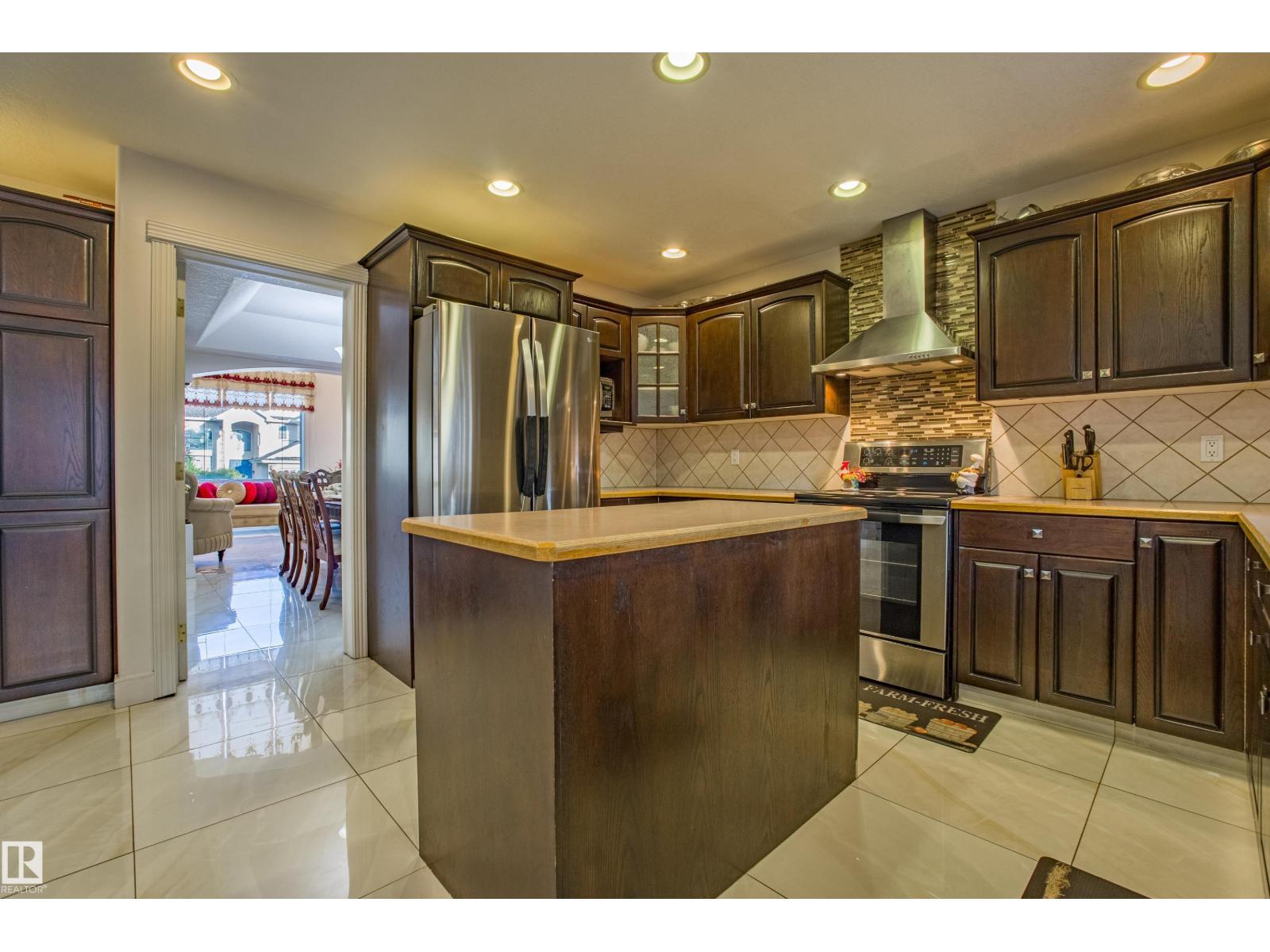 247 LINDSAY CR NW, Edmonton