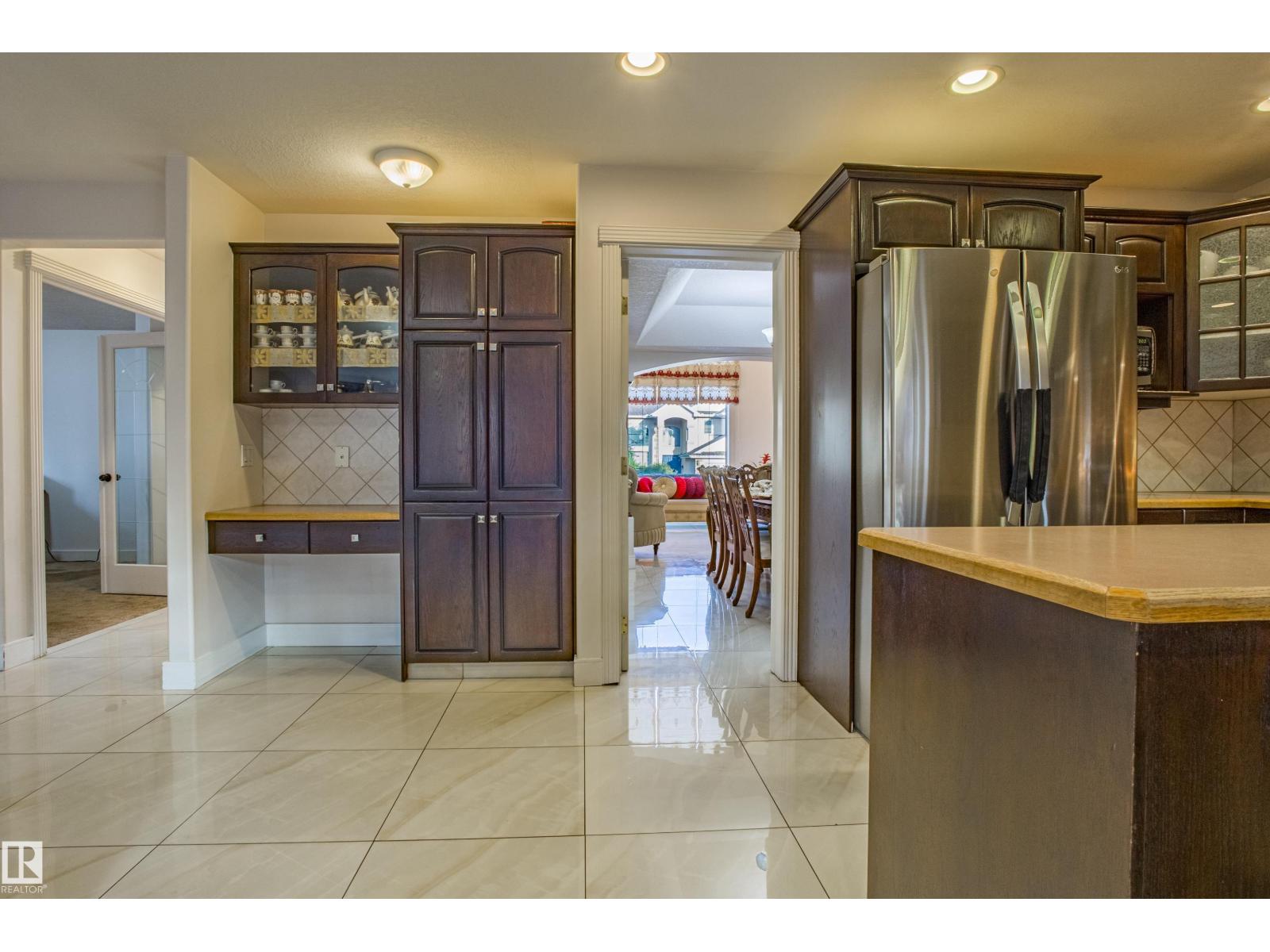 247 LINDSAY CR NW, Edmonton