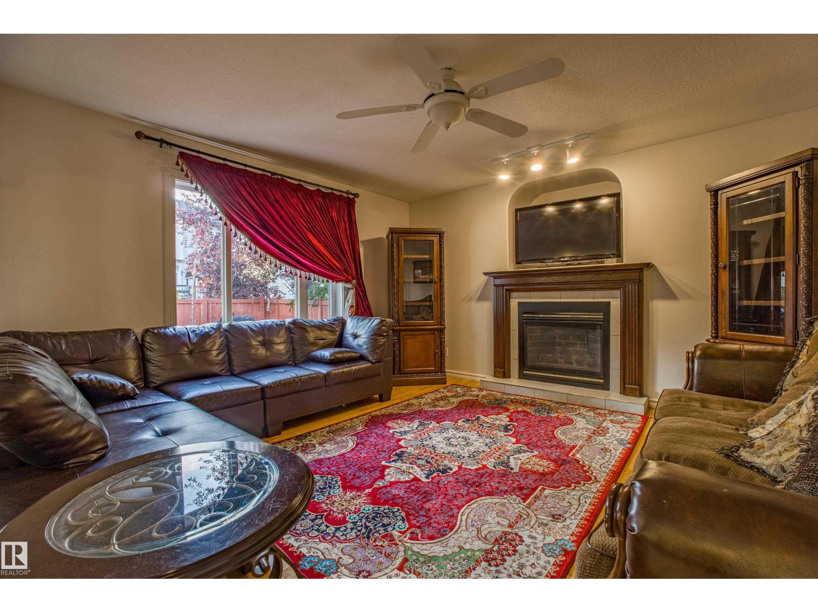 247 LINDSAY CR NW, Edmonton