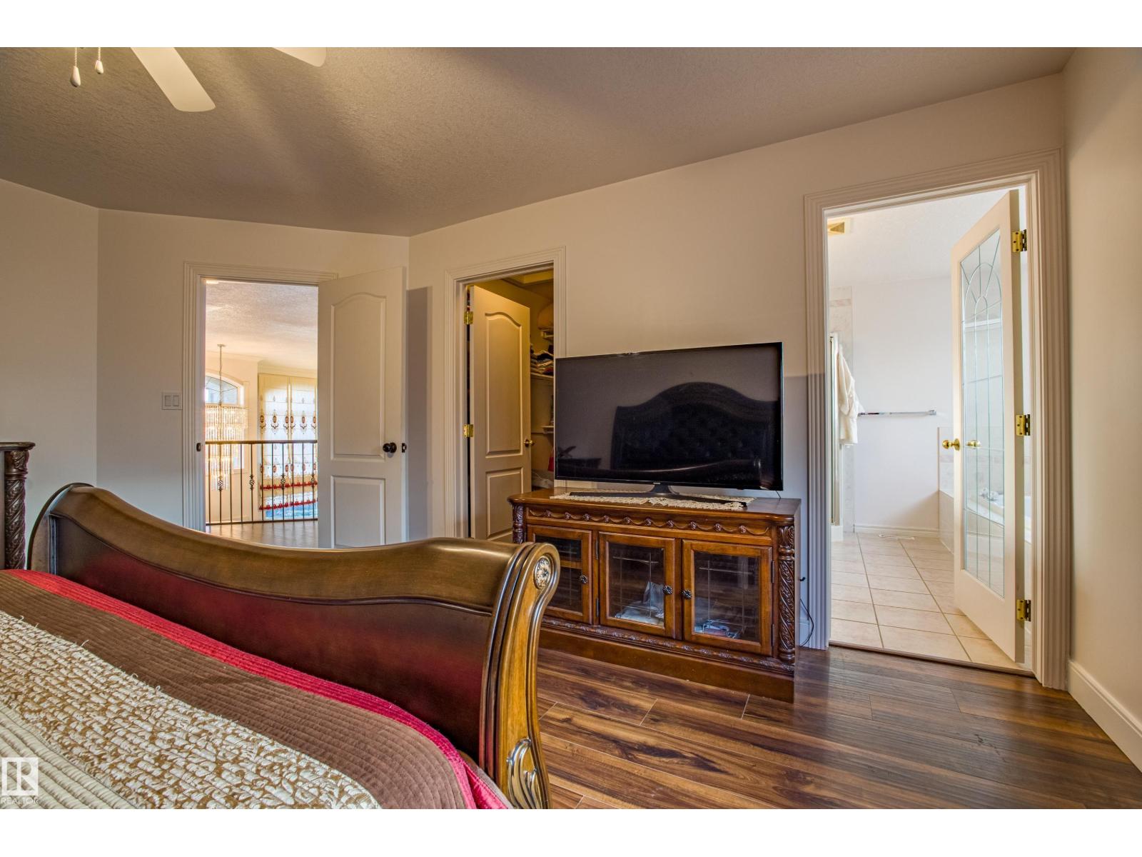 247 LINDSAY CR NW, Edmonton