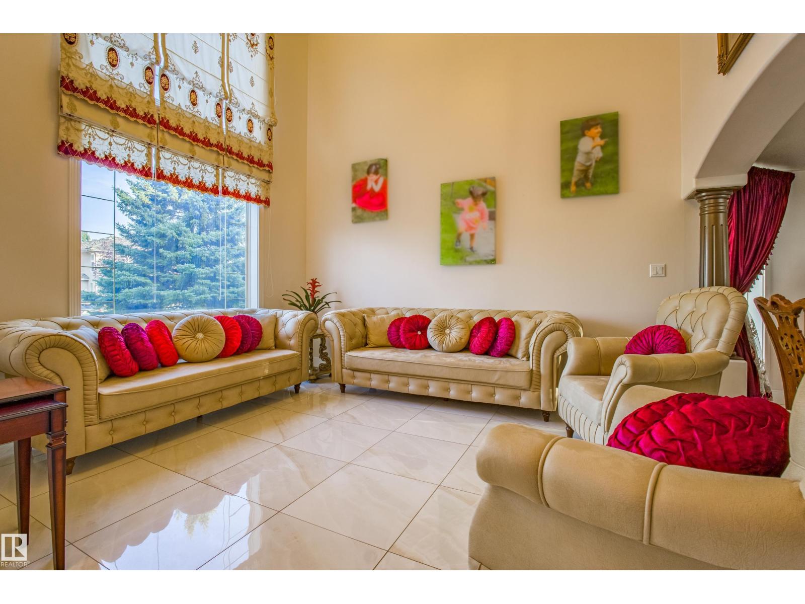 247 LINDSAY CR NW, Edmonton