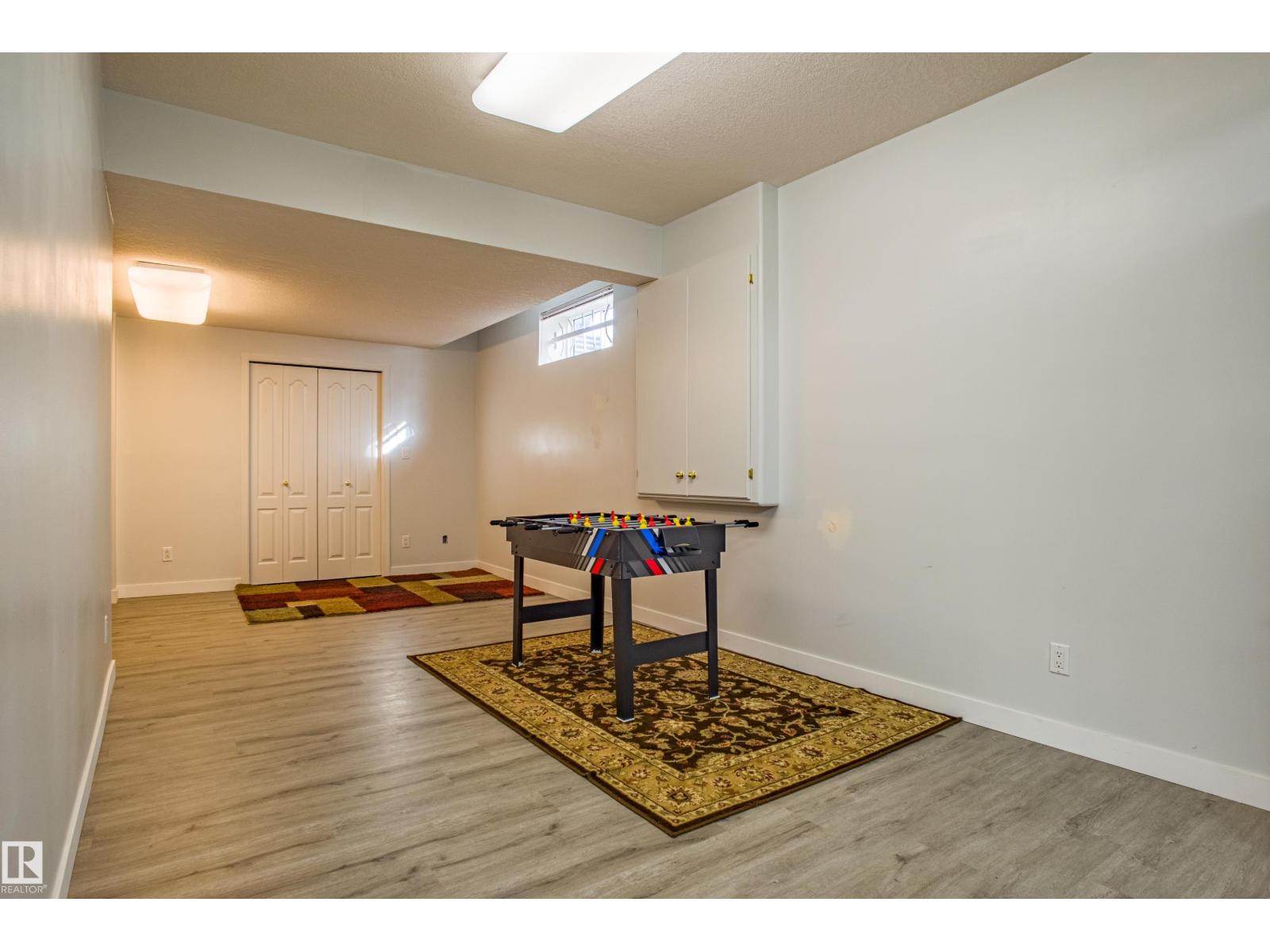 247 LINDSAY CR NW, Edmonton