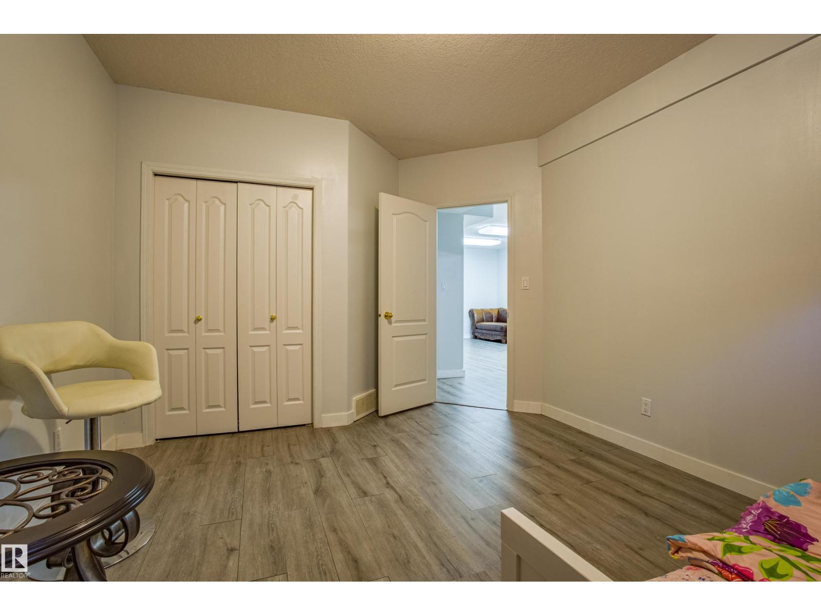 247 LINDSAY CR NW, Edmonton