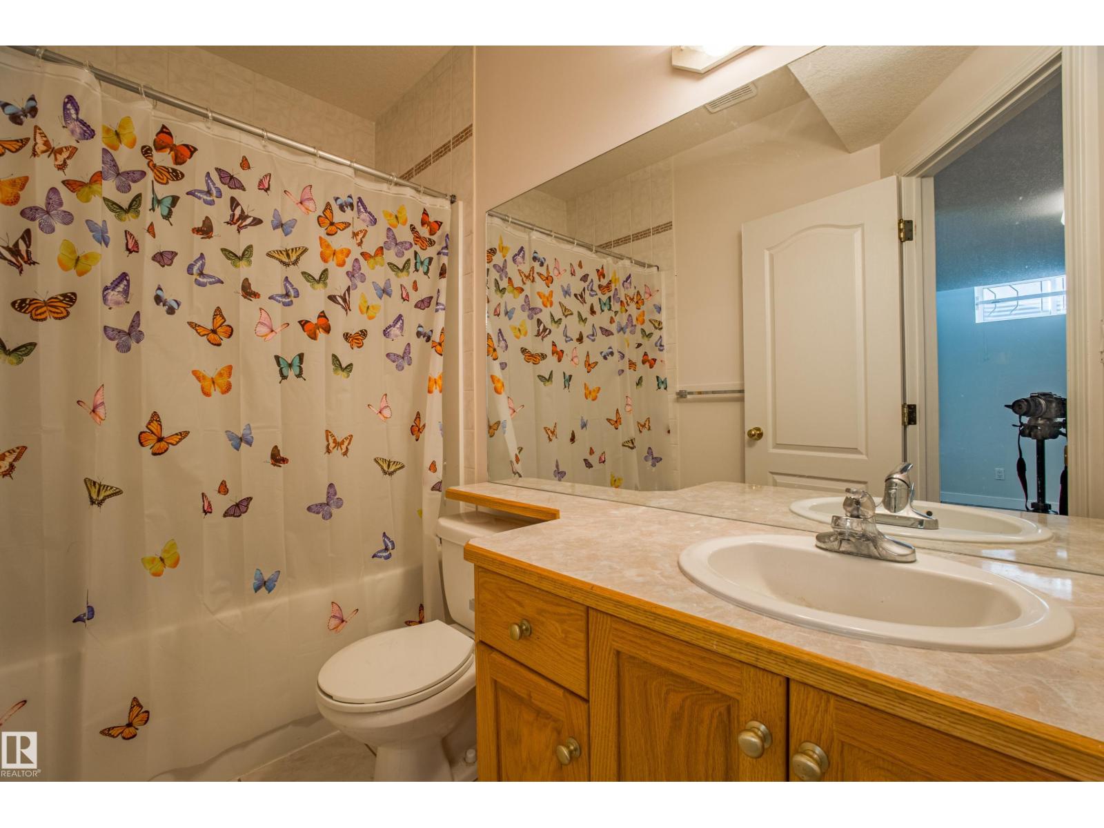 247 LINDSAY CR NW, Edmonton