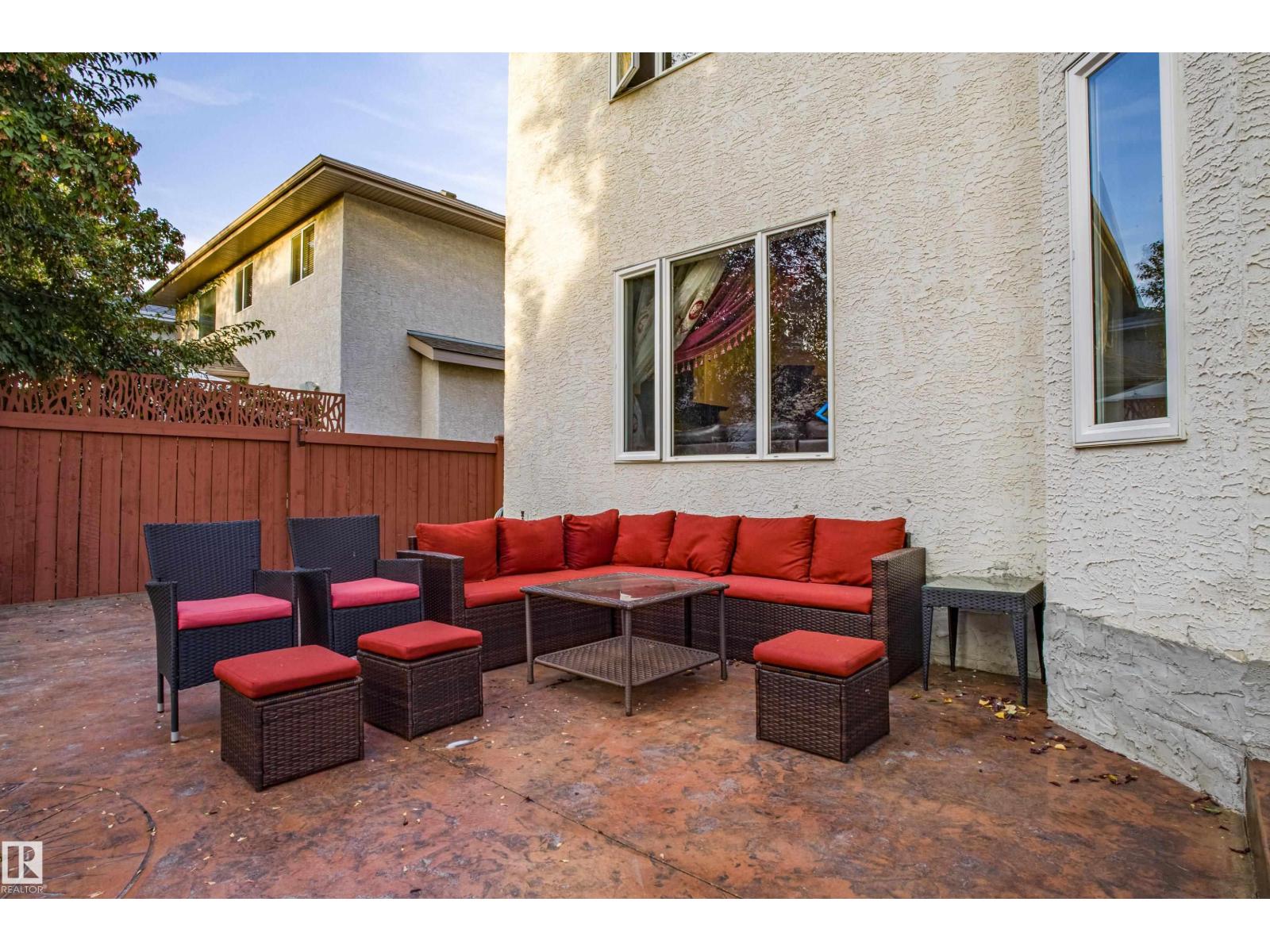 247 LINDSAY CR NW, Edmonton