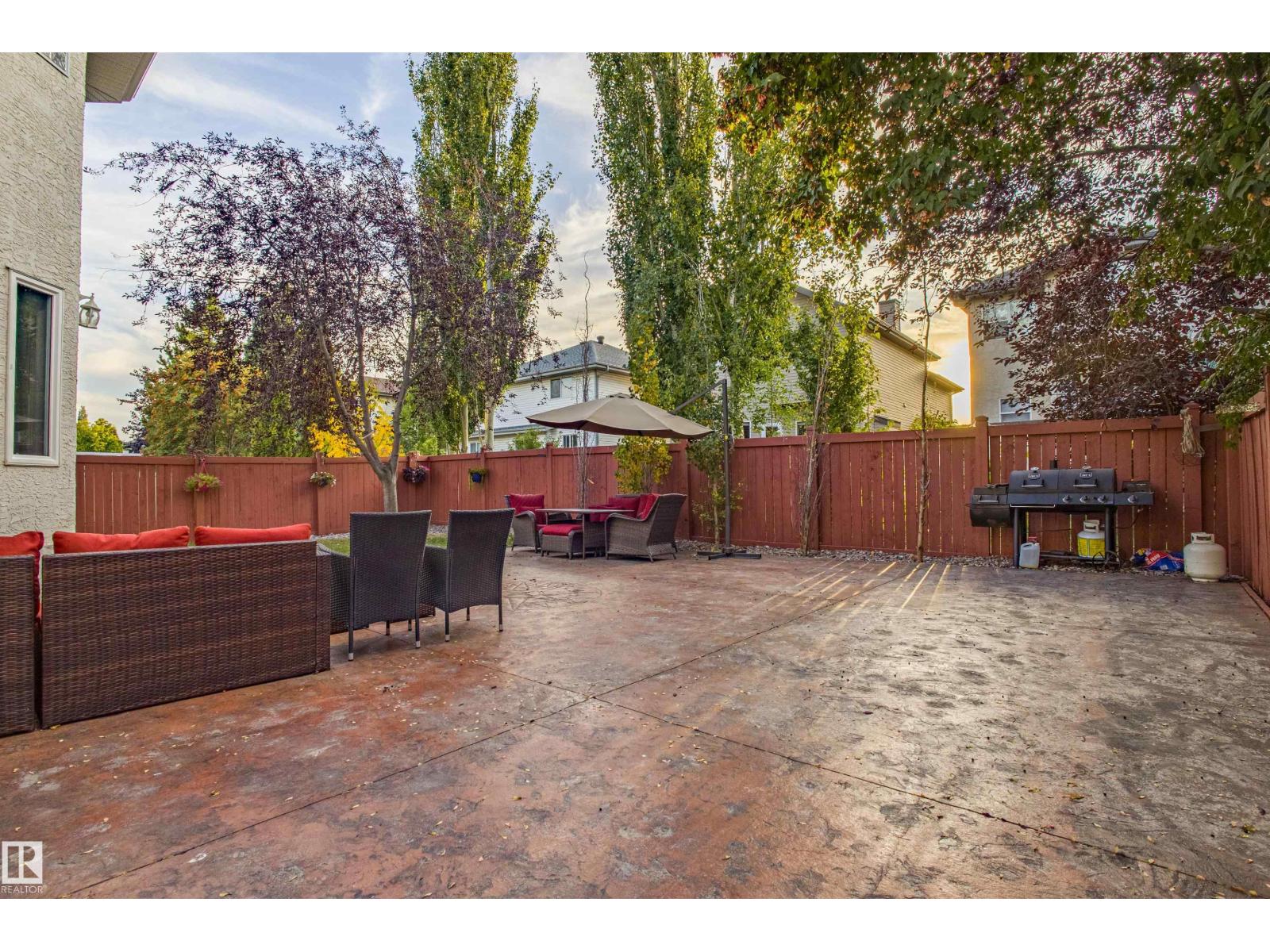 247 LINDSAY CR NW, Edmonton