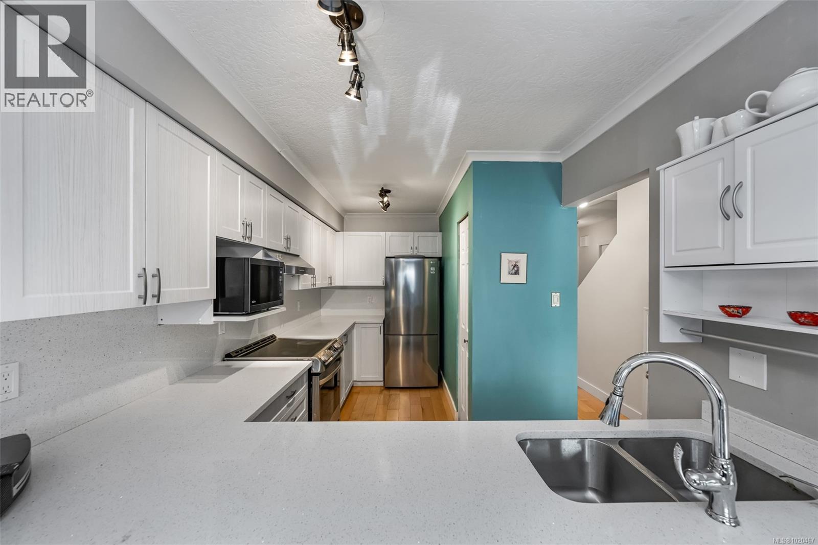 1769 Bay St, Victoria