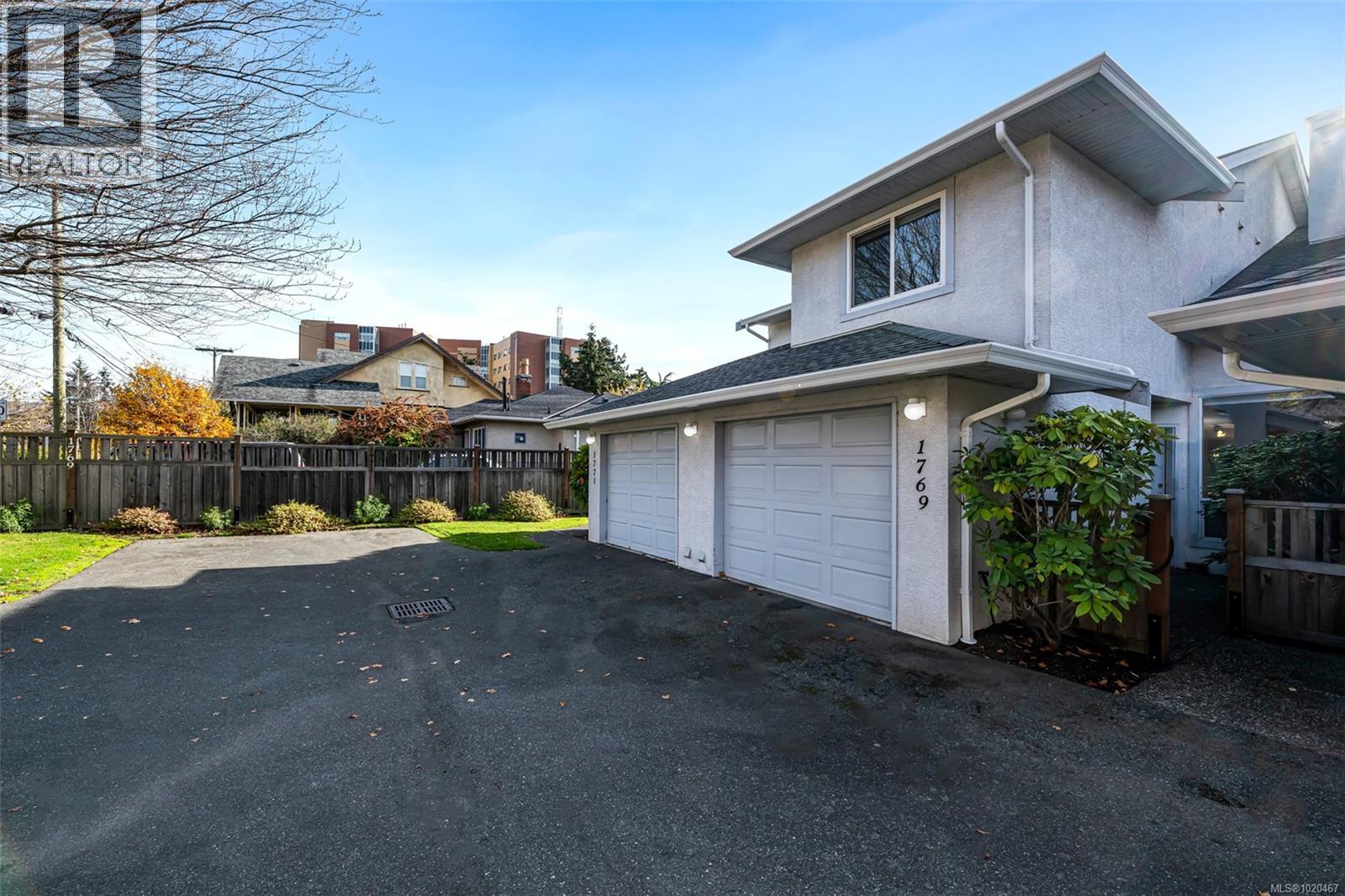 1769 Bay St, Victoria