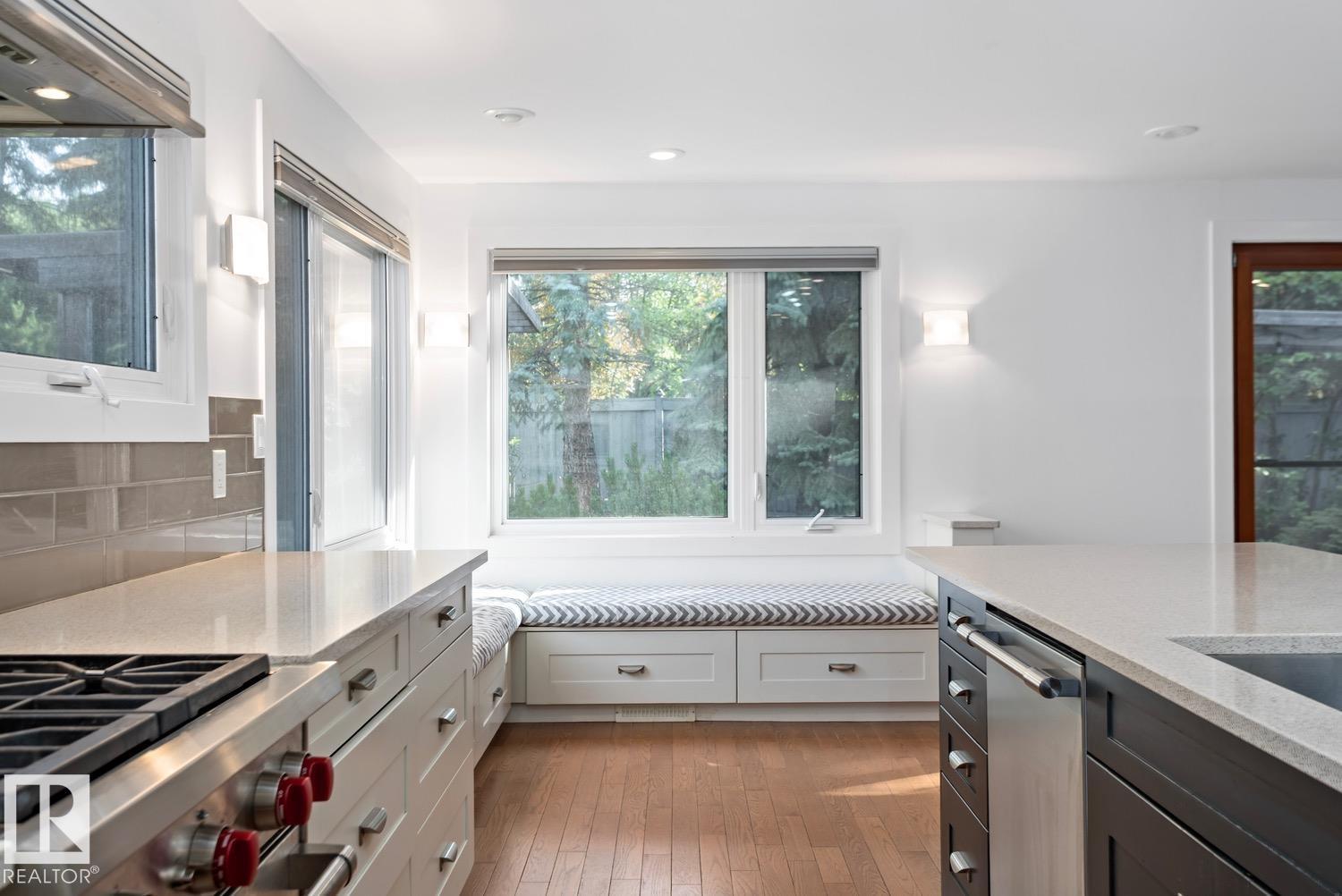 239 WAKINA DR NW, Edmonton