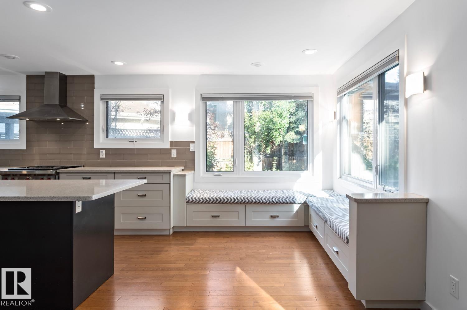 239 WAKINA DR NW, Edmonton