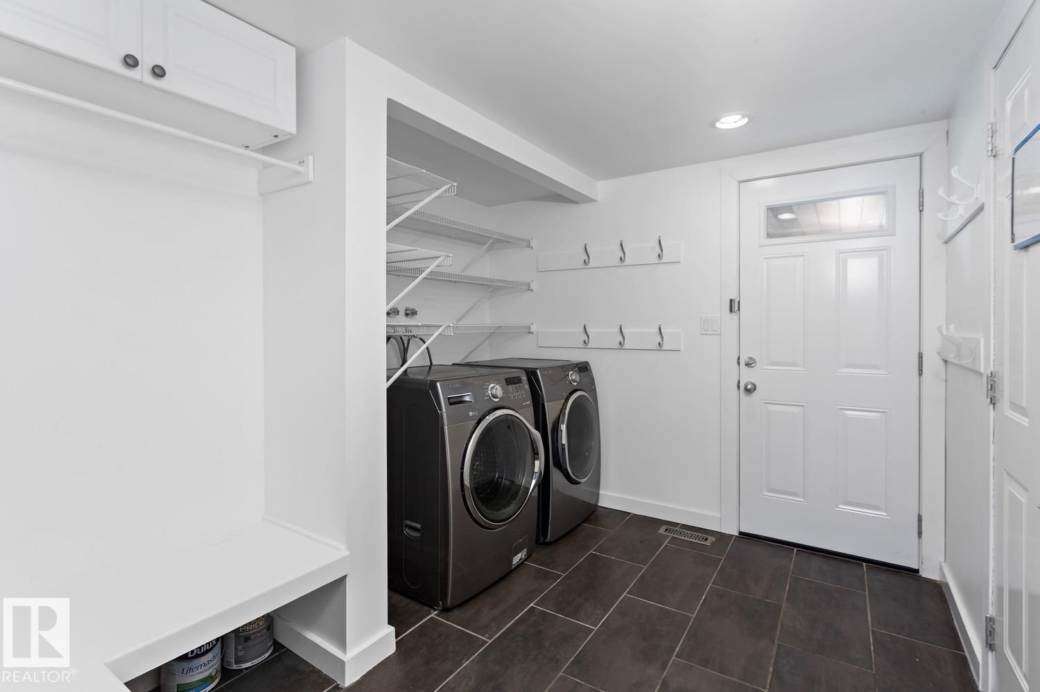 239 WAKINA DR NW, Edmonton