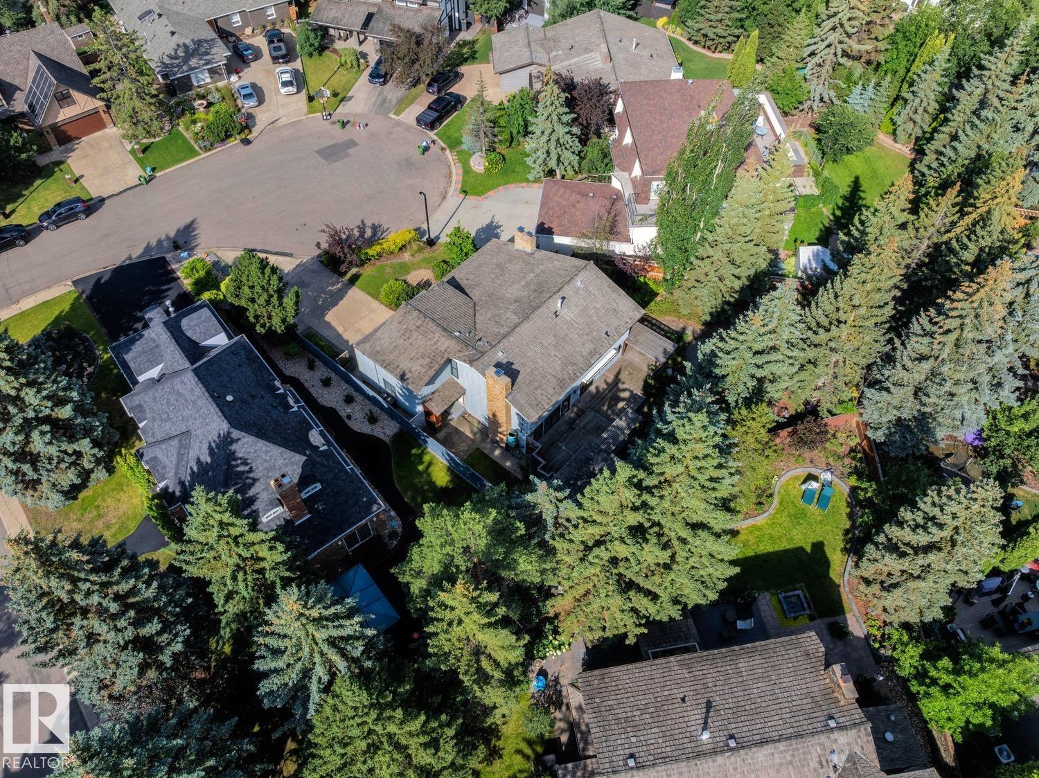 239 WAKINA DR NW, Edmonton