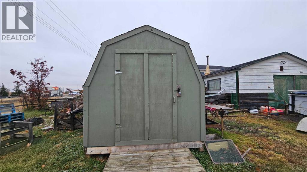 5202 VICTORIA AVENUE - 16