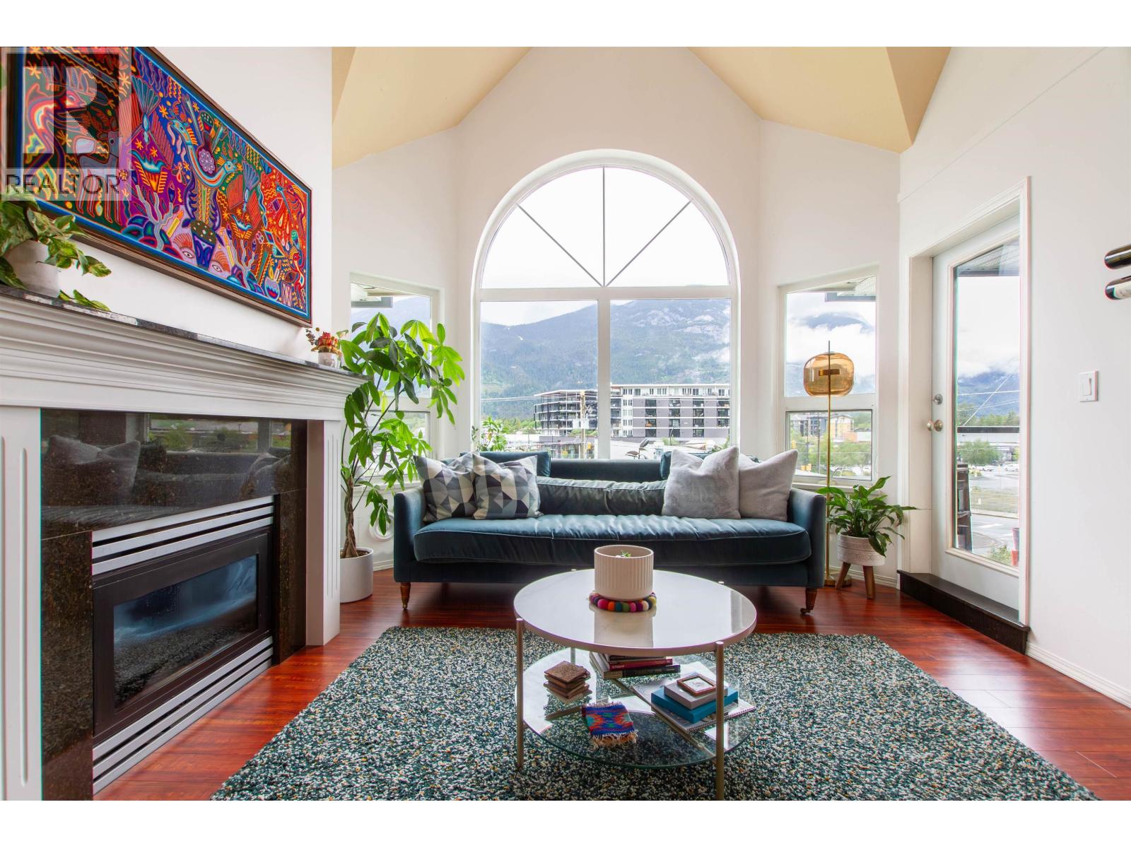 310 1466 PEMBERTON AVENUE, Squamish